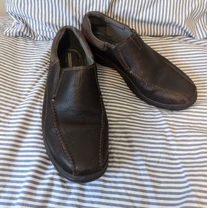 Clarks Slip On Loafers Brown 11.5 Wide